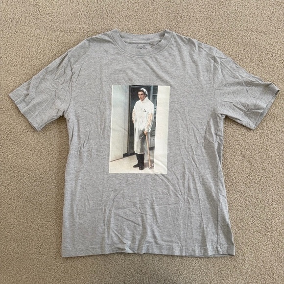 PALACE Other - PALACE Men’s American Psycho Gray Logo Tee - Size M